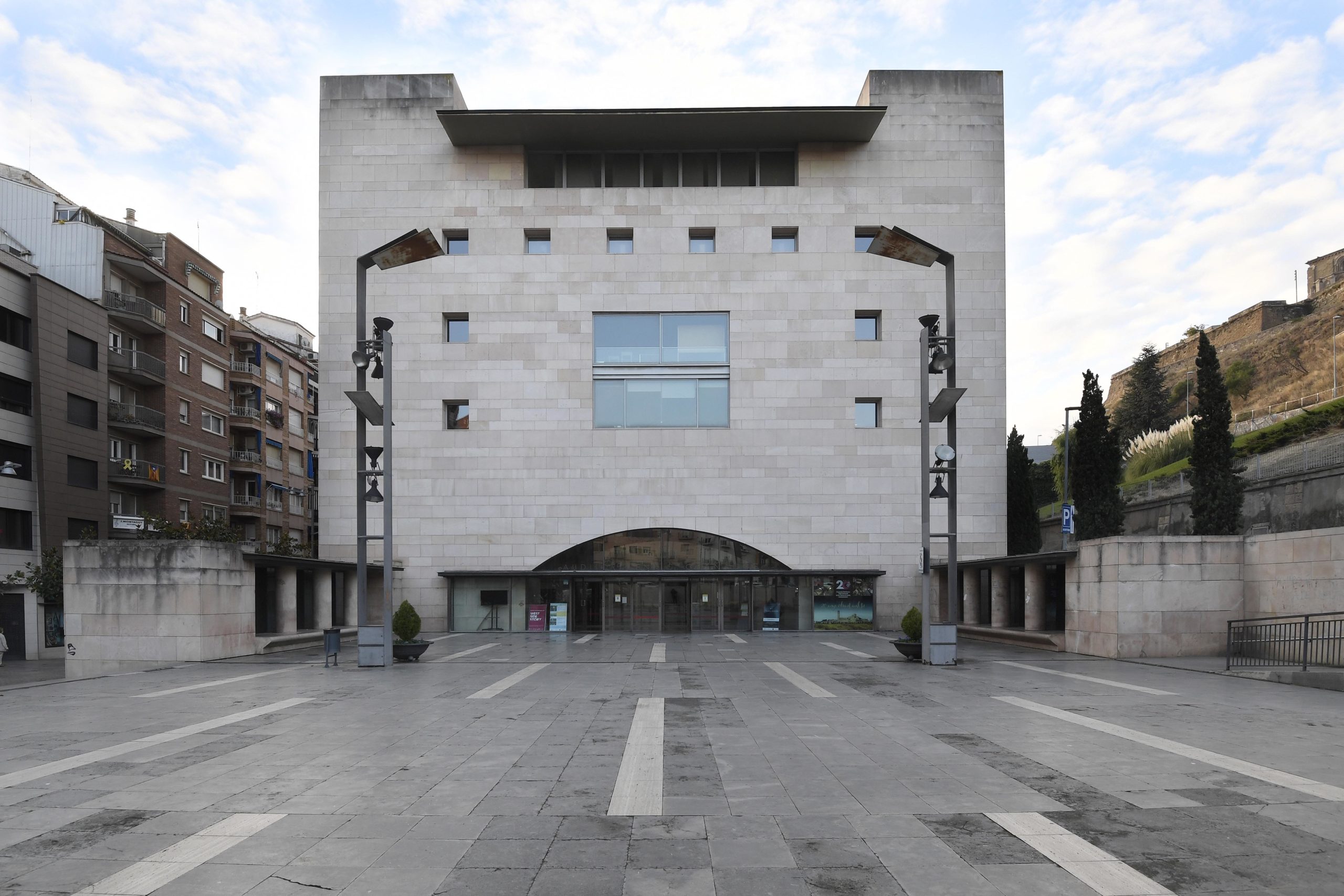Façana de l'Auditori Municipal Enric Granados.