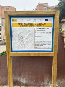 Rutes saludables a la zona 01 (Centre Històric) de Lleida. Foto del cartell mostrant les rutes saludables del barri del Centre Històric.
