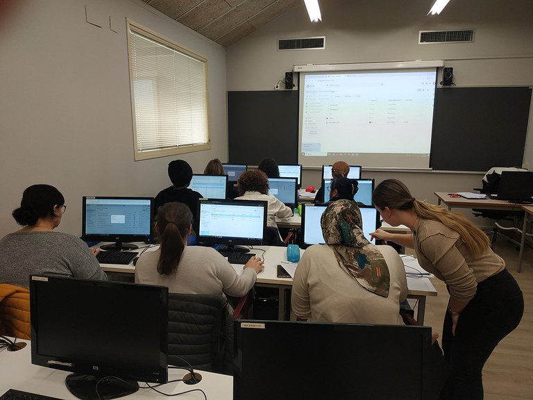 L'IMO ha tornat a obtenir una ajuda de 15.600 euros dels fons europeus per a la tercera edició del projecte Lleida Connect_ADA, de formació en competències digitals, adreçat prioritàriament a dones desocupades o amb diversitat funcional.